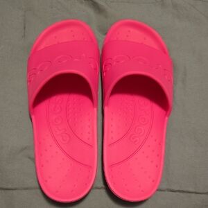 CROCS Vibrant Pink Slide Sandals